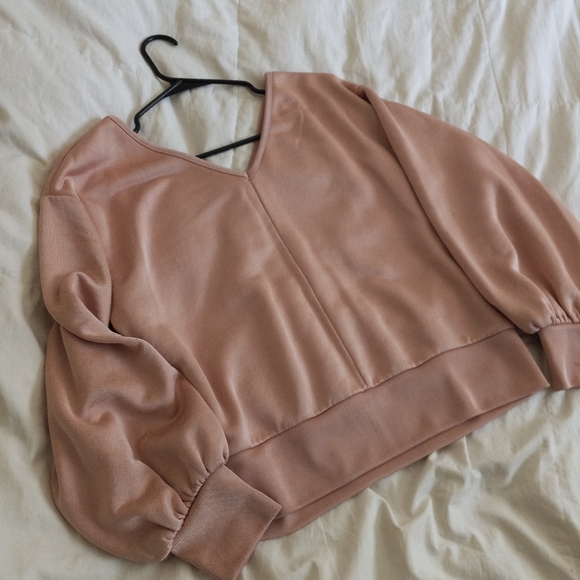 Express xs V sweater blouse - Picture 2 of 11